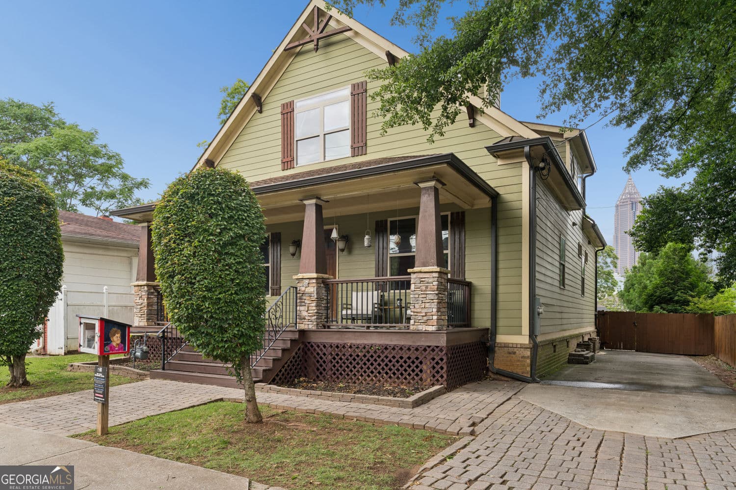 4 bedroom, 2.5 bathroom, 2,741 sq ft single family residence sold at 460 Felton Drive, Atlanta, GA 30312