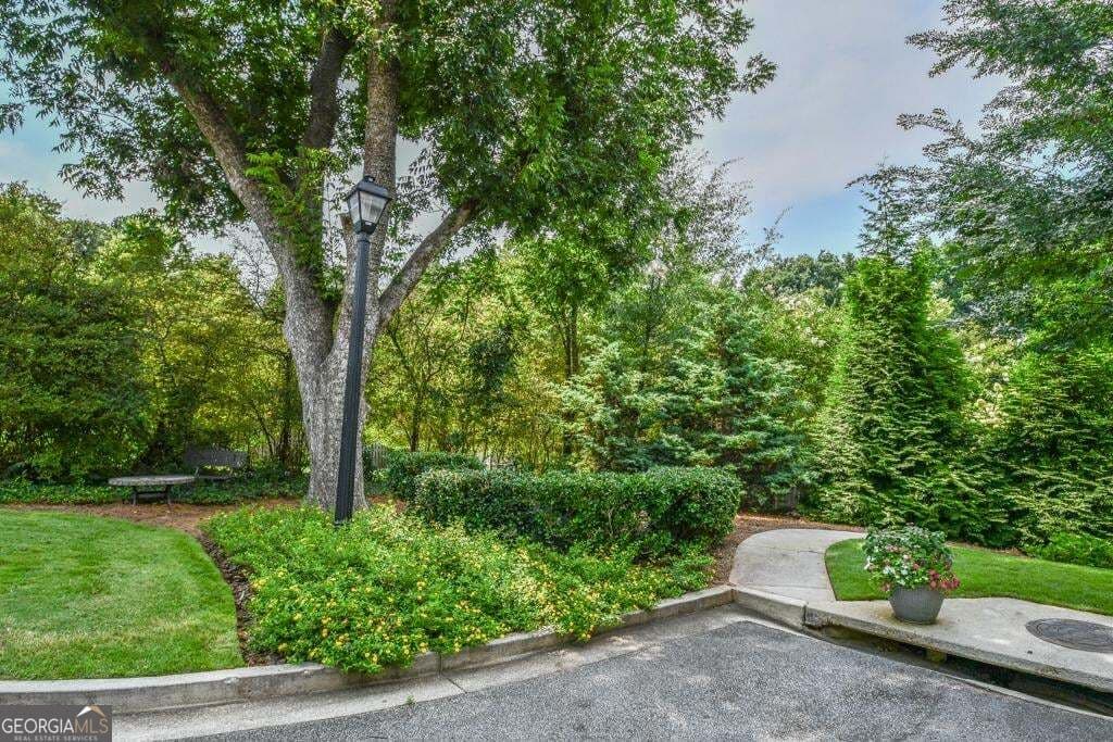4 bedroom, 4.5 bathroom, 4,381 sq ft condominium for sale at 965 Candler Street 26, Gainesville, GA 30501 — photo 3