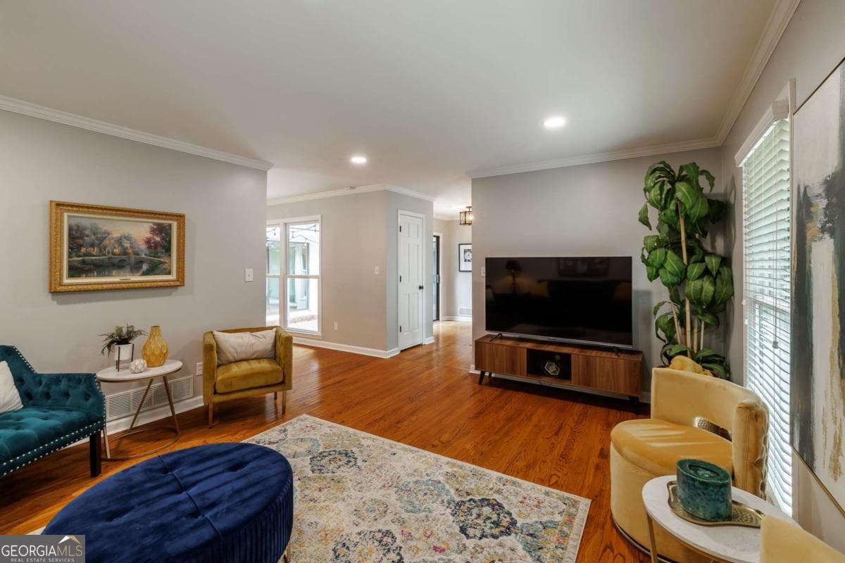 3 bedroom, 2.5 bathroom, 2,810 sq ft single family residence for sale at 115 Valleywood Drive, Athens, GA 30606 — photo 5