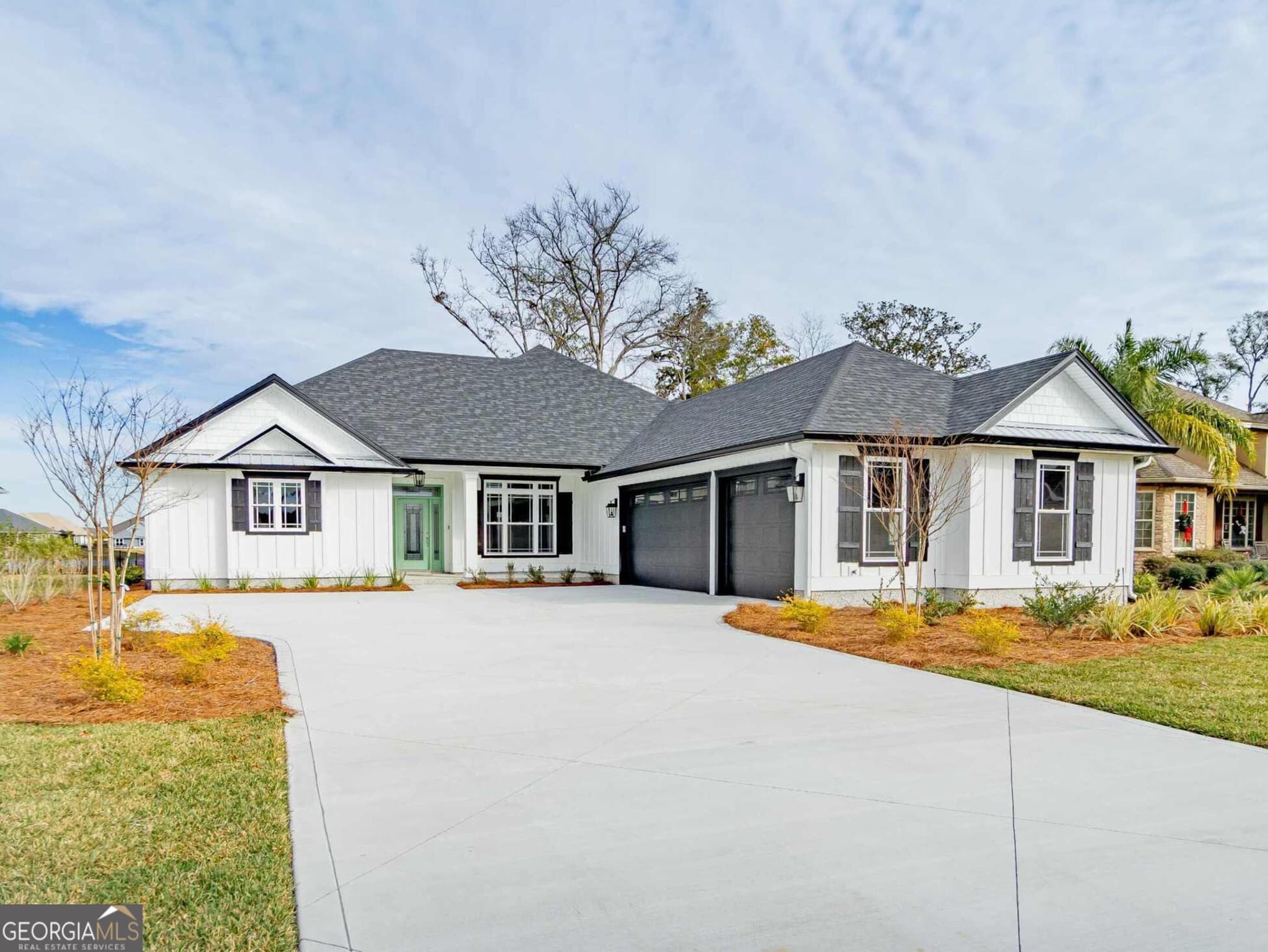 4 bedroom, 3 bathroom, 2,647 sq ft single family residence for sale at 201 Riley Hunter Drive, Kingsland, GA 31548 — photo 2
