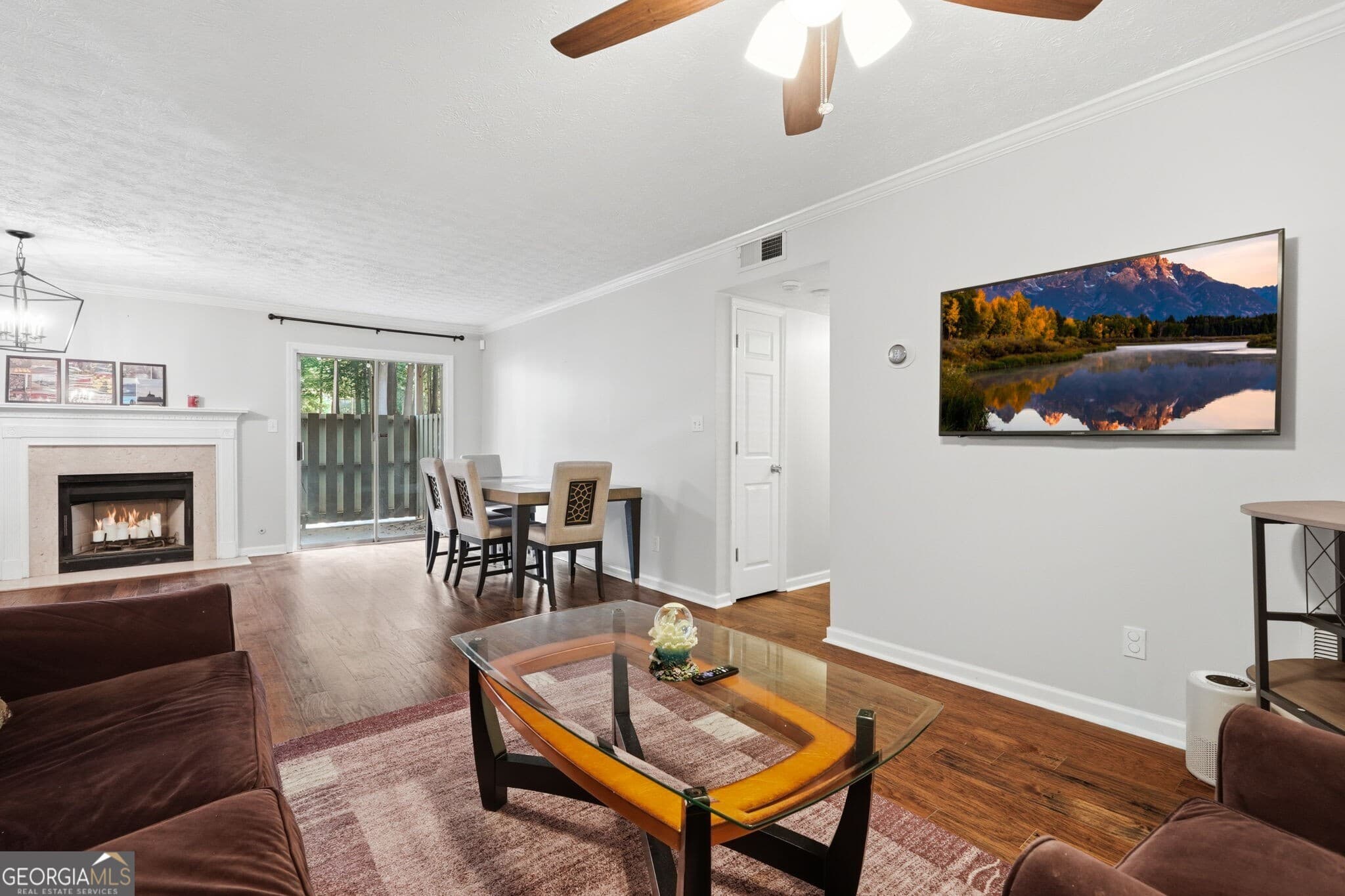 2 bedroom, 2 bathroom, 1,300 sq ft condominium for sale at 1402 N Crossing Drive, Atlanta, GA 30329 — photo 5
