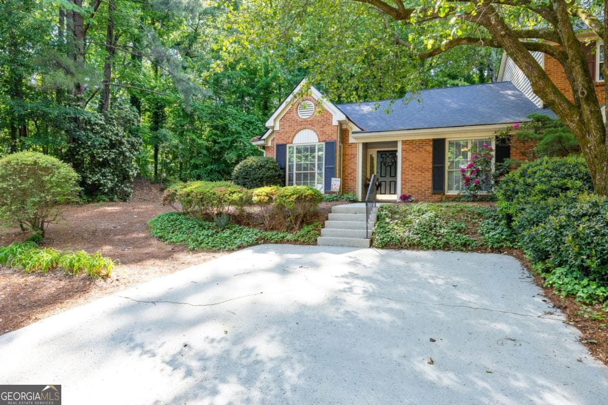 2 bedroom, 2 bathroom, 1,296 sq ft townhouse sold at 1907 Ivy Glen Drive, Smyrna, GA 30082