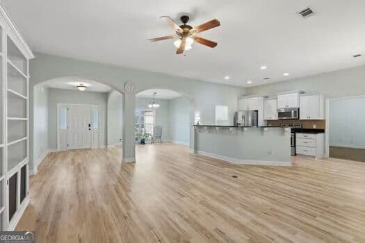 3 bedroom, 2 bathroom, 1,664 sq ft single family residence for sale at 39 Cattail Court, Brunswick, GA 31523 — photo 7