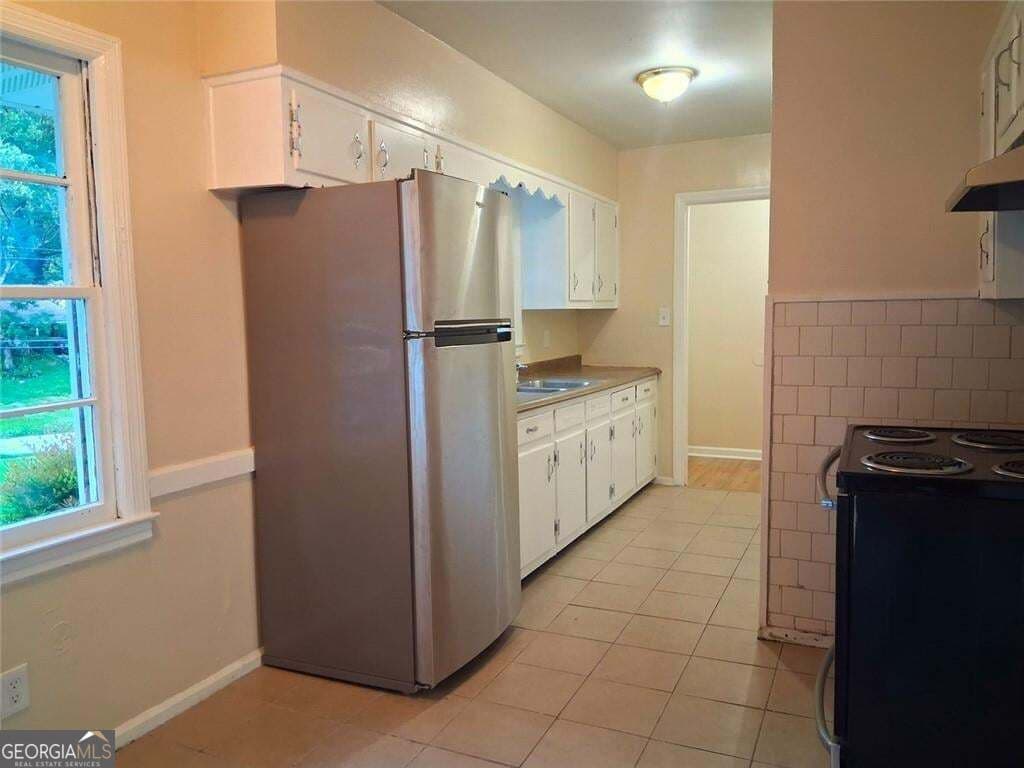 3 bedroom, 1.5 bathroom, 2,354 sq ft single family residence for rent at 1915 Wee Kirk Road, Atlanta, GA 30316 for $1,600 a month — photo 9