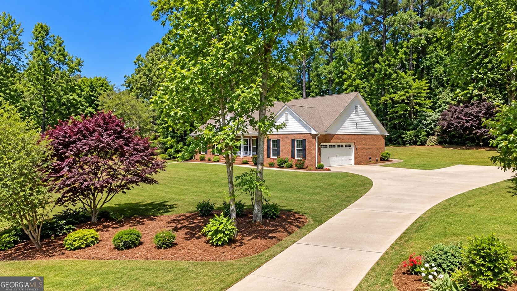 4 bedroom, 2.5 bathroom, 2,774 sq ft single family residence for sale at 406 Ashford Circle, Lagrange, GA 30240 — photo 3