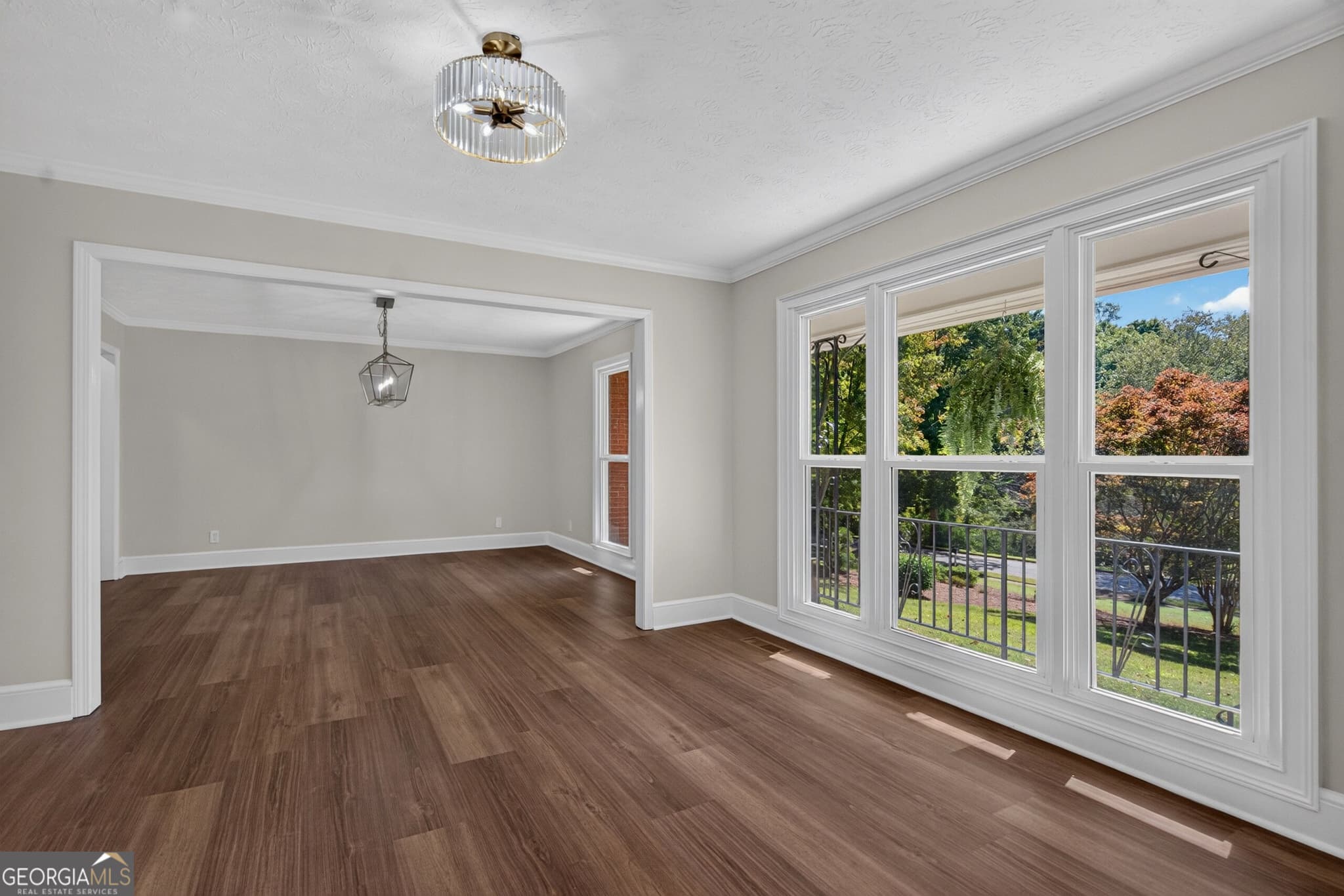 4 bedroom, 2.5 bathroom, 2,774 sq ft single family residence for sale at 406 Ashford Circle, Lagrange, GA 30240 — photo 9