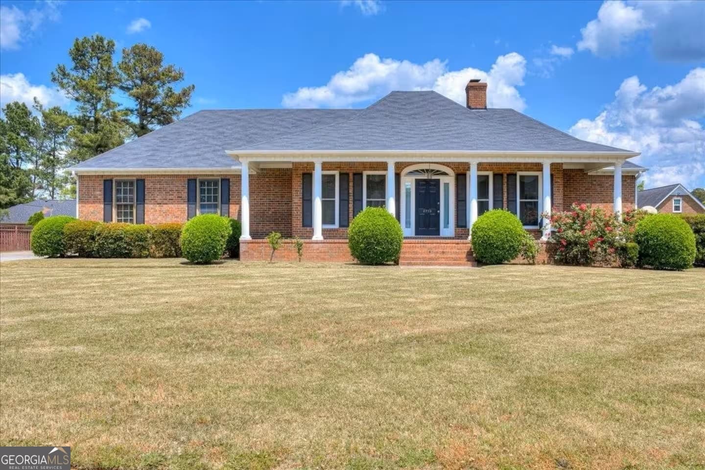 4 bedroom, 2.5 bathroom, 2,626 sq ft single family residence for sale at 2703 Boars Head Road, Augusta, GA 30907 — photo 2