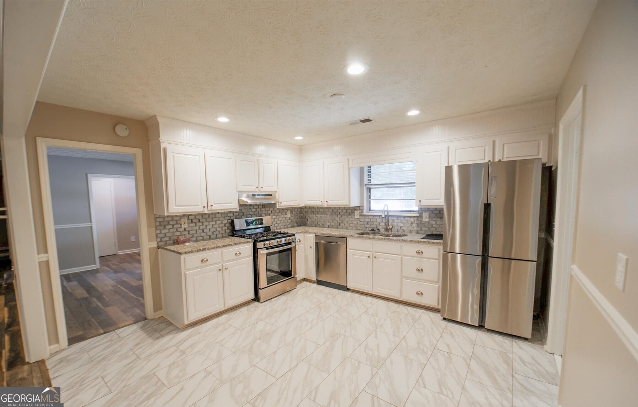 3 bedroom, 2 bathroom, 1,684 sq ft single family residence for rent at 125 Brooks Drive, Tyrone, GA 30290 for $3,495 a month — photo 10