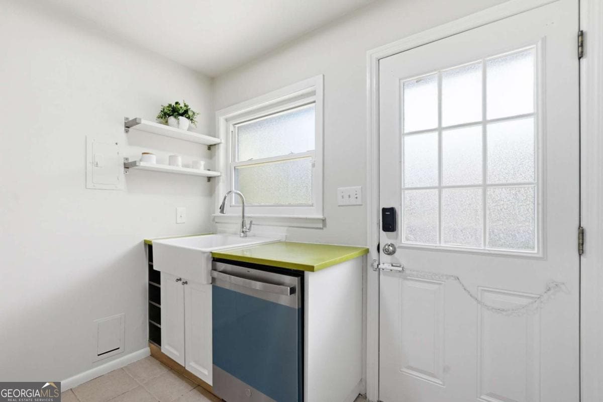 2 bedroom, 2 bathroom, 1,014 sq ft condominium for sale at 1010 Scott Boulevard A2, Decatur, GA 30030 — photo 3