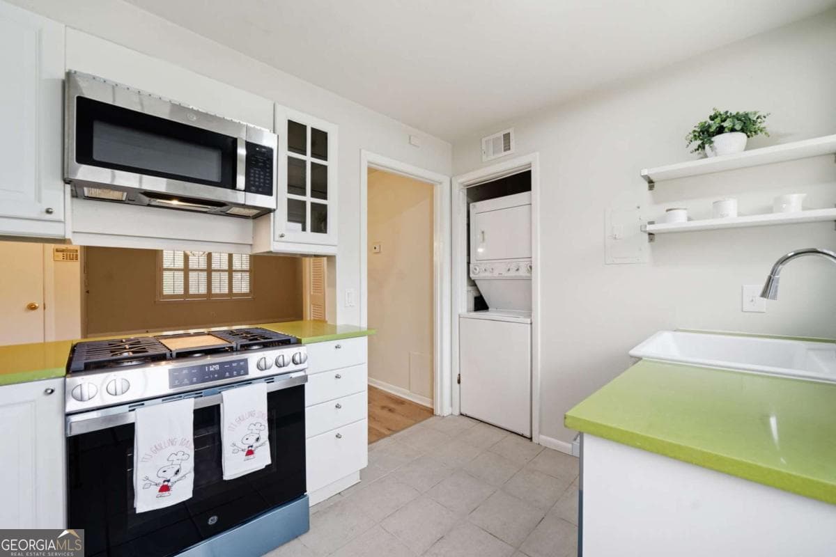 2 bedroom, 2 bathroom, 1,014 sq ft condominium for sale at 1010 Scott Boulevard A2, Decatur, GA 30030 — photo 4