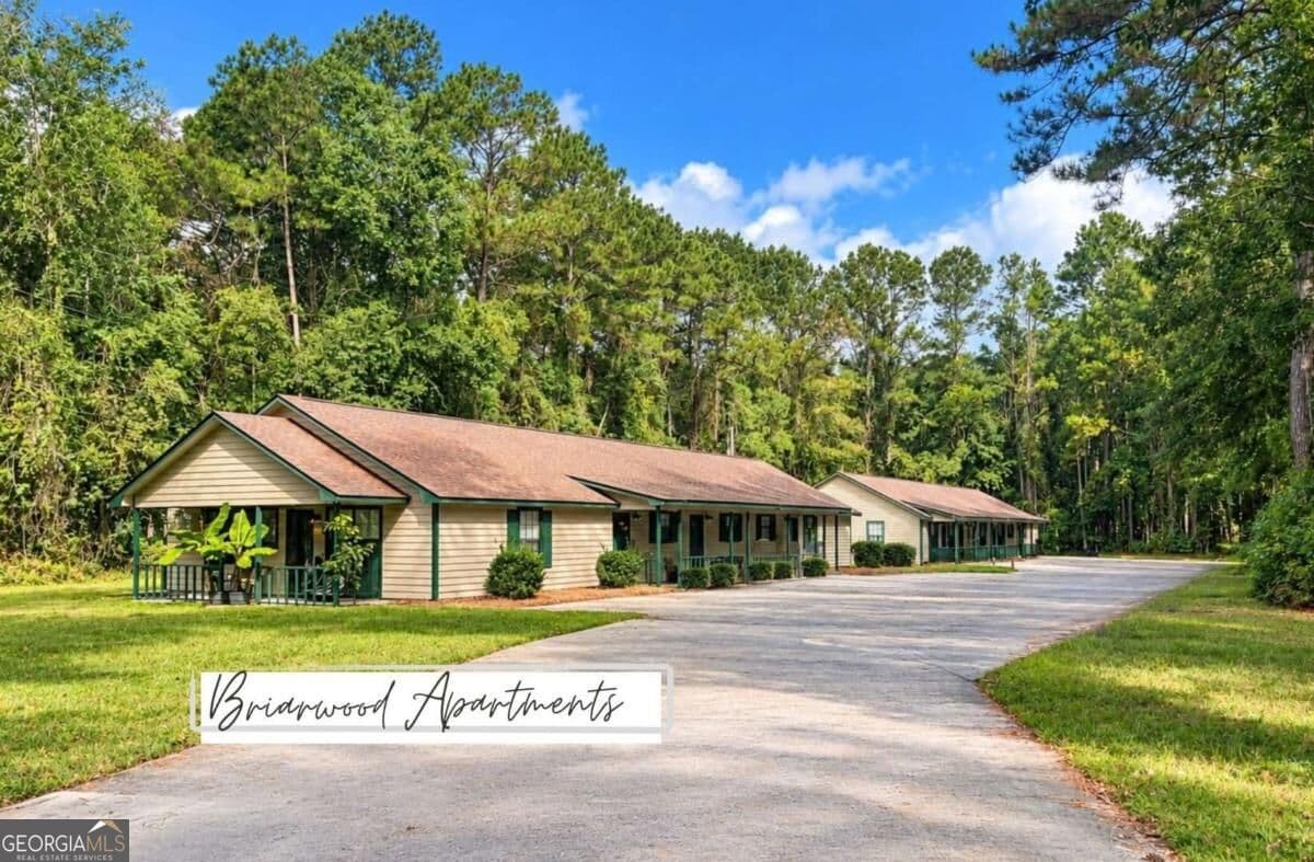 2 bedroom, 1.5 bathroom, 900 sq ft apartment for rent at 200 West Street H, Kingsland, GA 31548 for $950 a month — photo 2