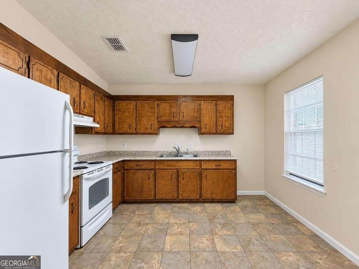 2 bedroom, 1.5 bathroom, 900 sq ft apartment for rent at 200 West Street H, Kingsland, GA 31548 for $950 a month — photo 10