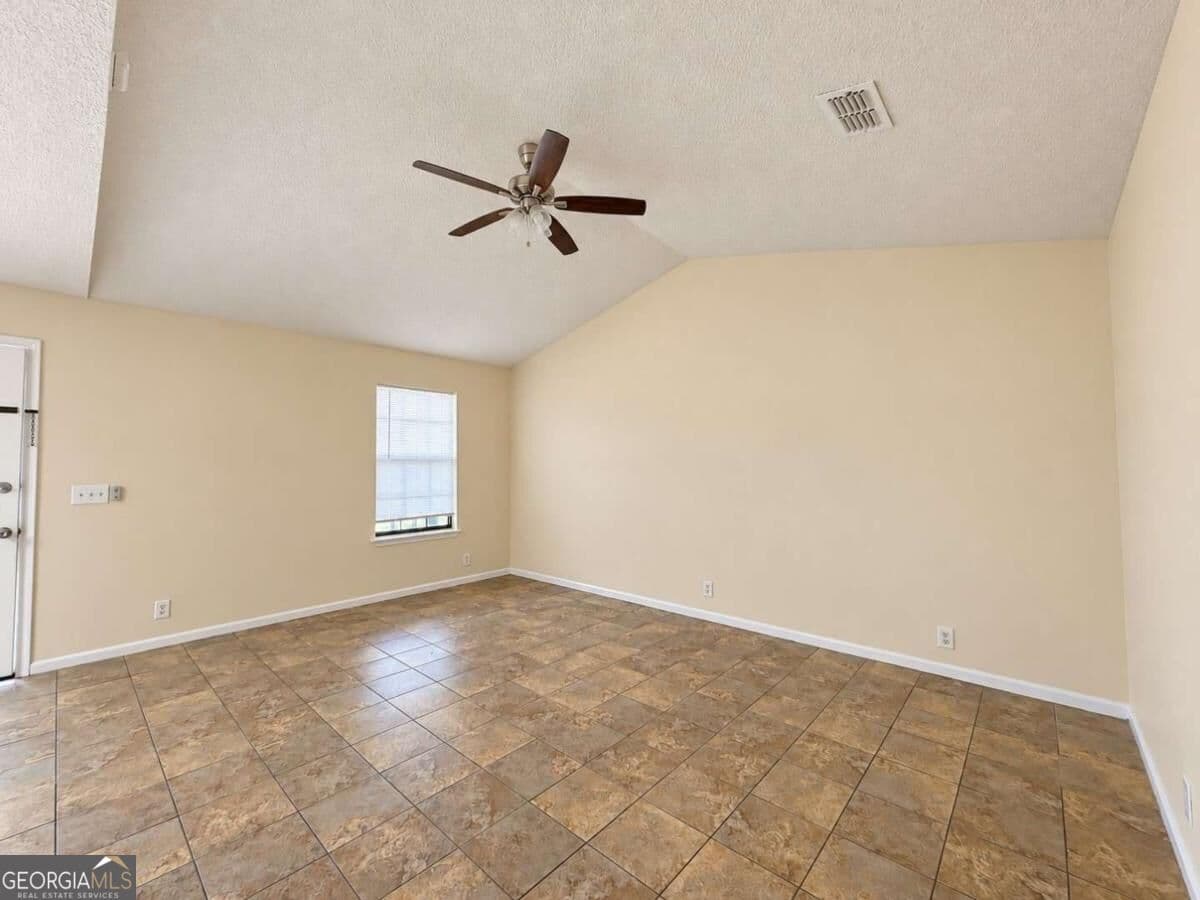 2 bedroom, 1.5 bathroom, 900 sq ft apartment for rent at 200 West Street H, Kingsland, GA 31548 for $950 a month — photo 8