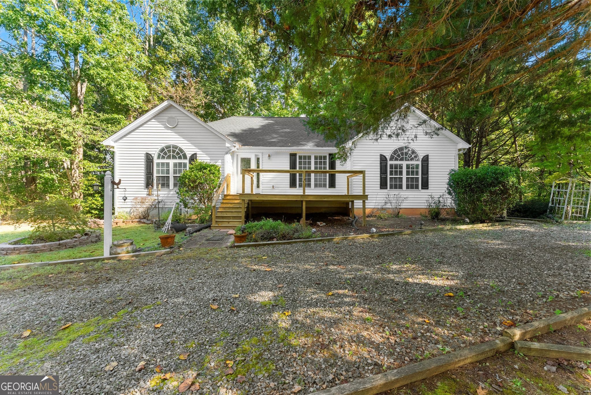 4 bedroom, 3 bathroom, 3,574 sq ft single family residence for sale at 6140 Henry Smith Road, Murrayville, GA 30564 — photo 7