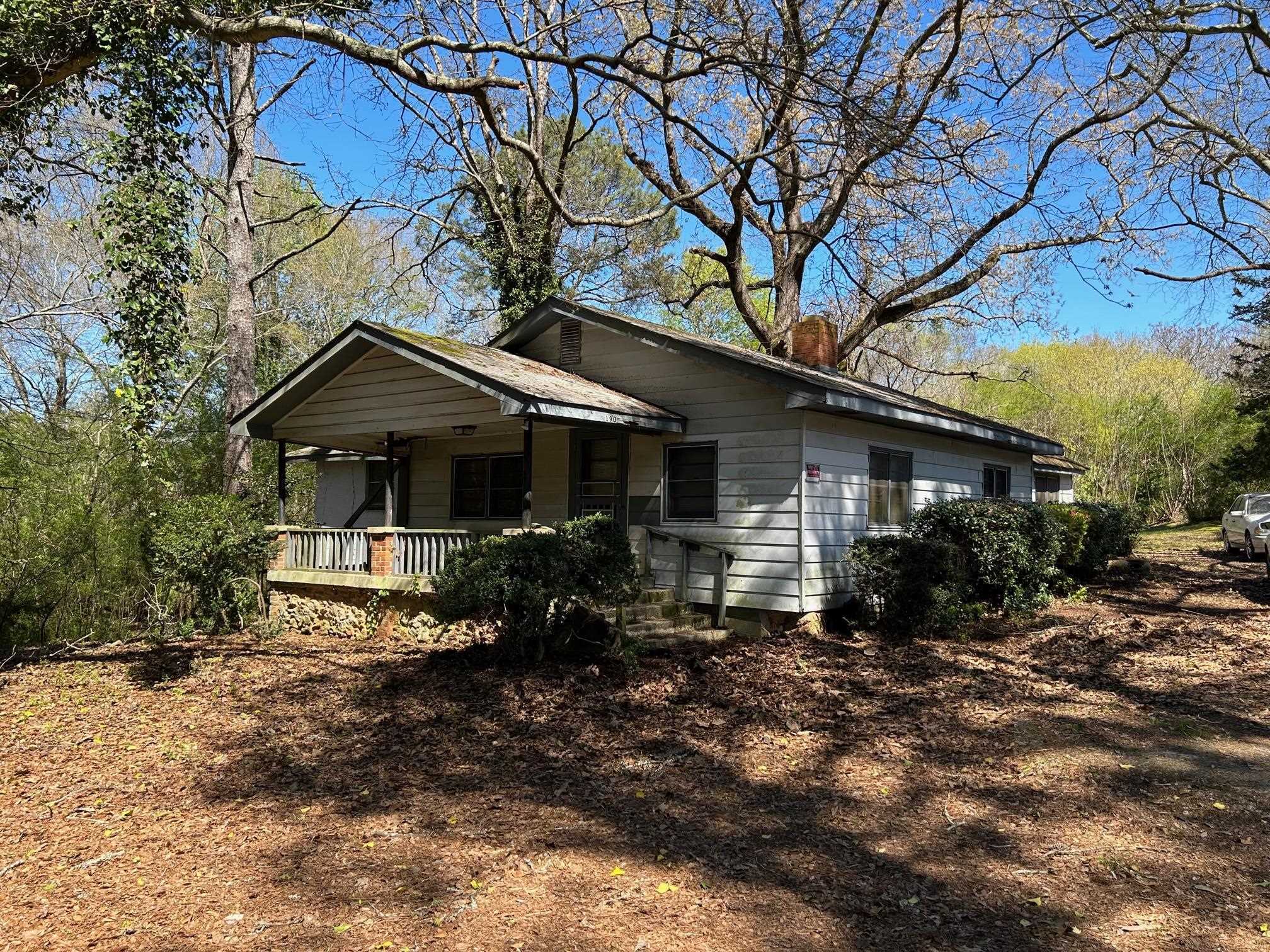3 bedroom, 2 bathroom, 1,526 sq ft single family residence for sale at 190 Bowles Drive, Athens, GA 30606 — photo 1 of 7