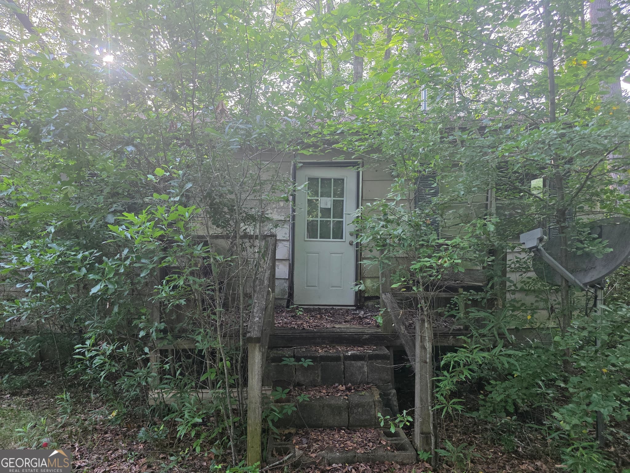 2 bedroom, 1 bathroom, 560 sq ft single family residence sold at 150 Star Drive, Athens, GA 30601