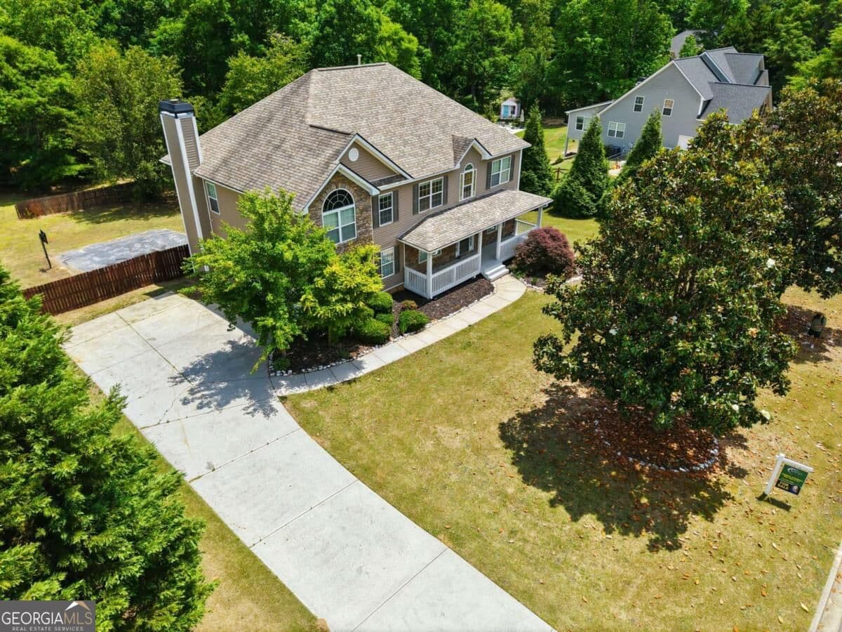 5 bedroom, 4.5 bathroom, 4,768 sq ft single family residence for sale at 65 Ashford Drive, Oxford, GA 30054 — photo 3