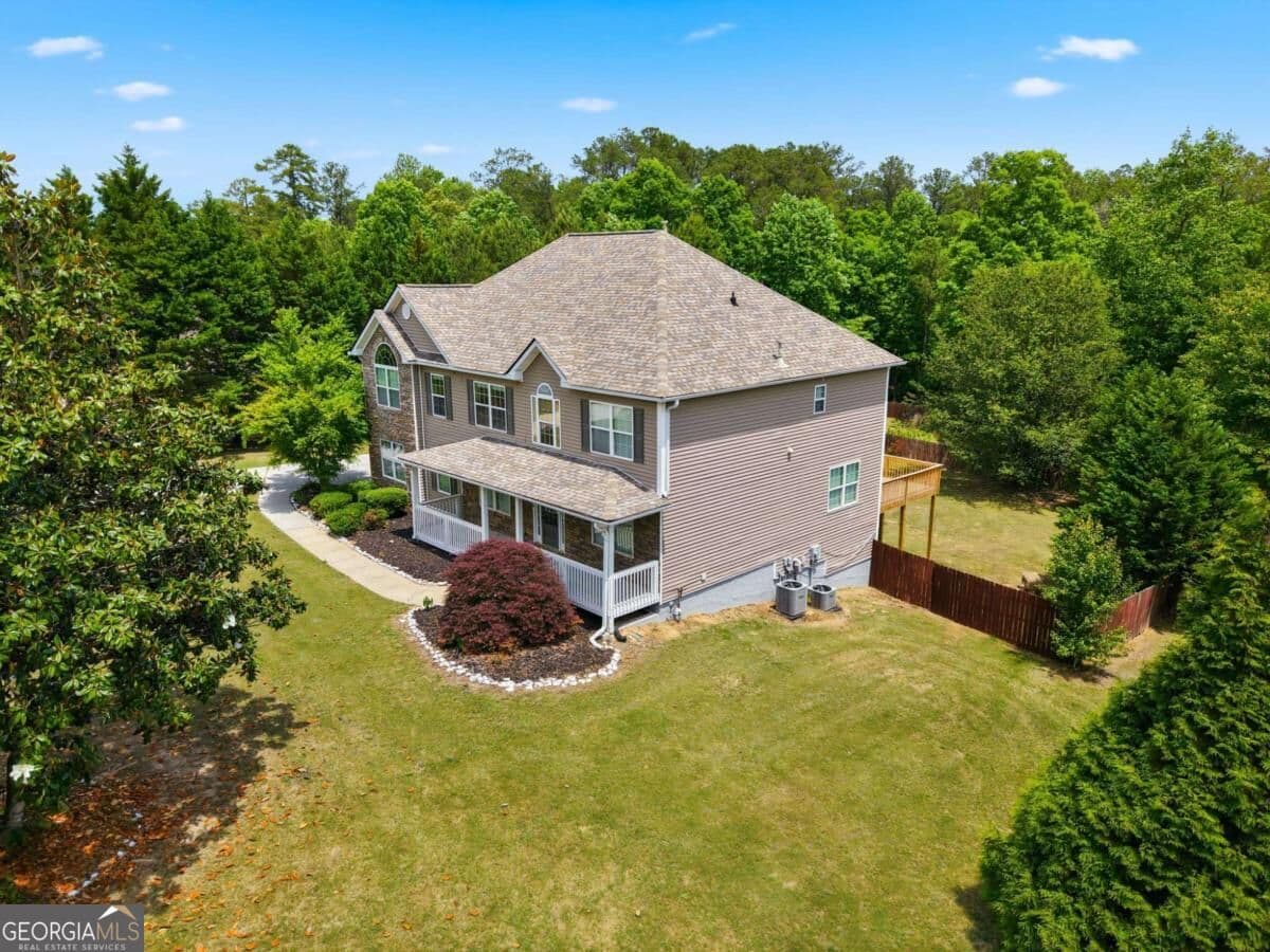 5 bedroom, 4.5 bathroom, 4,768 sq ft single family residence for sale at 65 Ashford Drive, Oxford, GA 30054 — photo 4