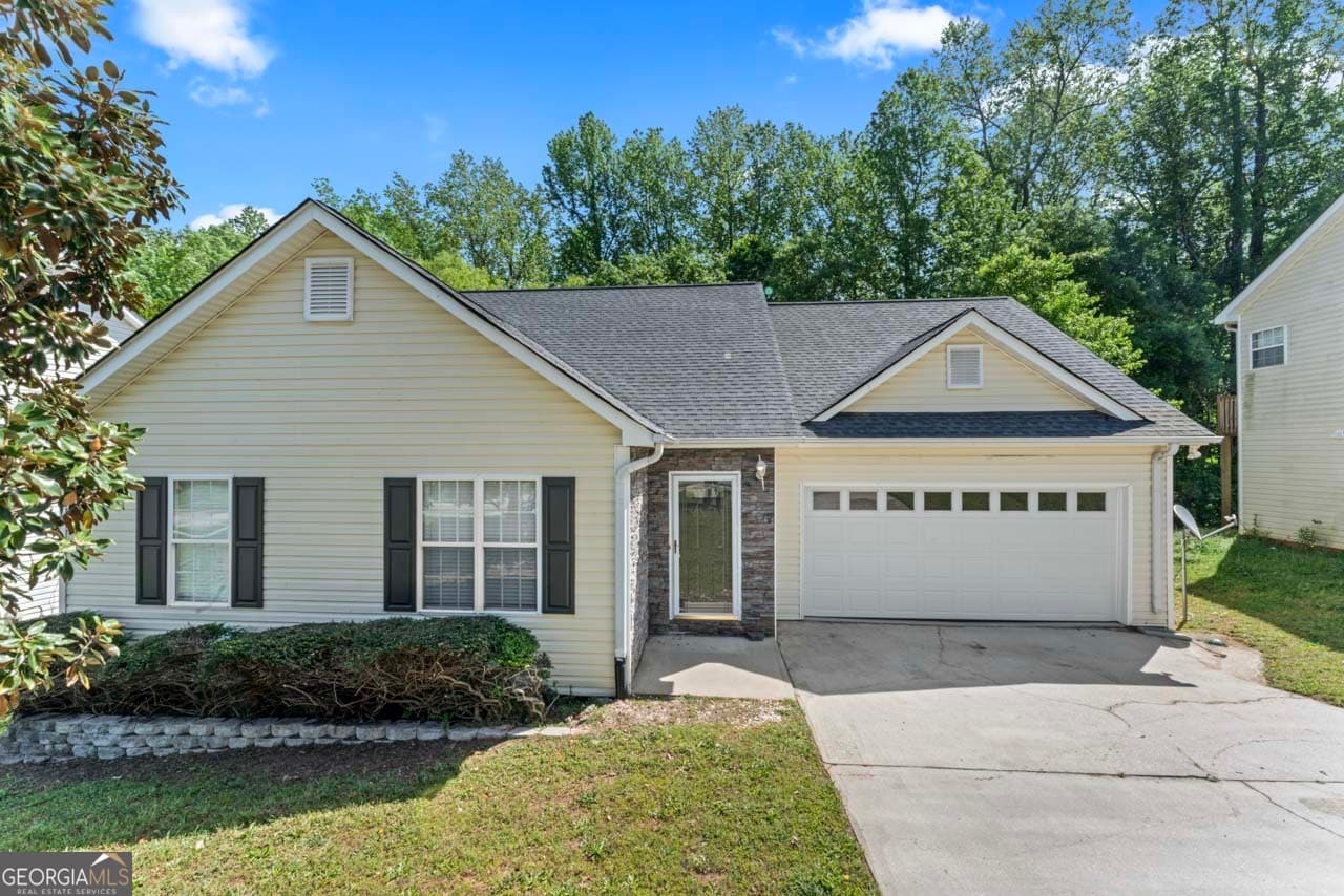 4 bedroom, 3 bathroom, 2,660 sq ft single family residence sold at 462 Chase Marion Way, Mcdonough, GA 30253