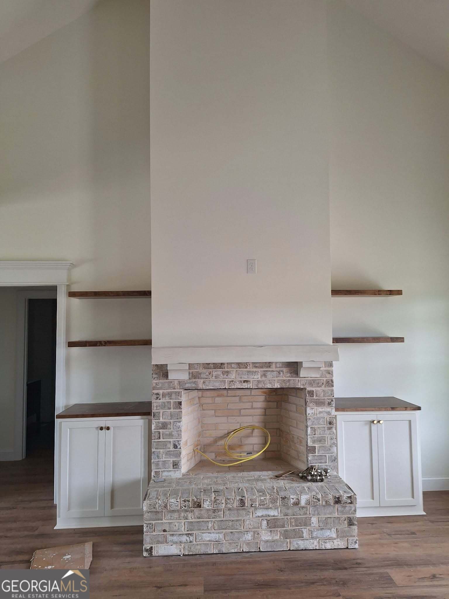 3 bedroom, 2 bathroom, 1,826 sq ft single family residence under contract at 4427 Altamaha School Road, Baxley, GA 31513 — photo 5