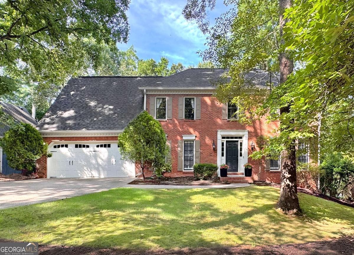 5 bedroom, 3.5 bathroom, 3,431 sq ft single family residence sold at 335 Woodchuck Court, Roswell, GA 30076