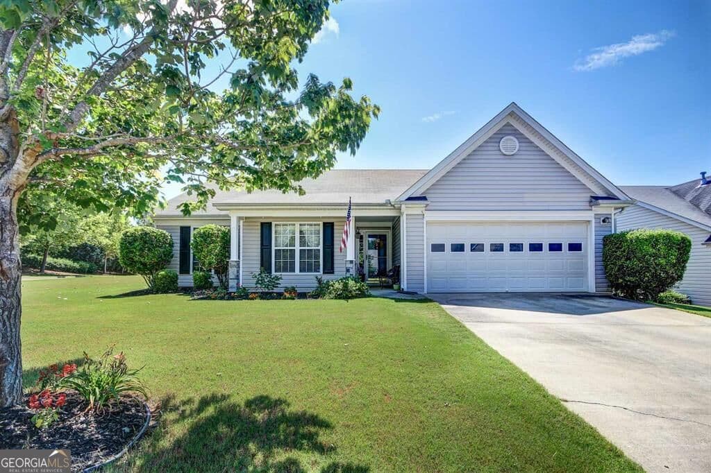3 bedroom, 2 bathroom, 1,575 sq ft single family residence for rent at 20 Bellaire Lane, Newnan, GA 30265 for $2,200 a month — photo 1 of 1