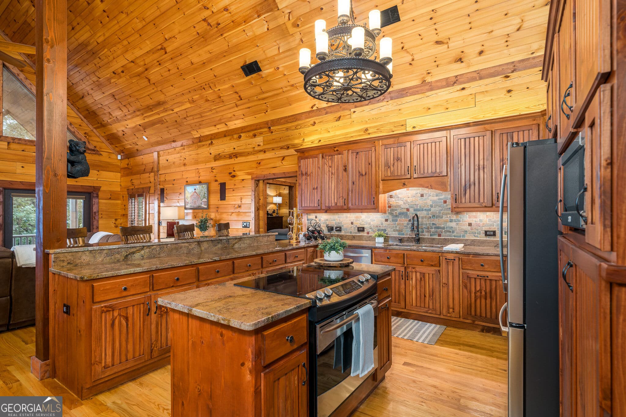 3 bedroom, 2.5 bathroom, 2,922 sq ft cabin,single family residence for sale at 31 High Cliff Road, Jasper, GA 30143 — photo 7