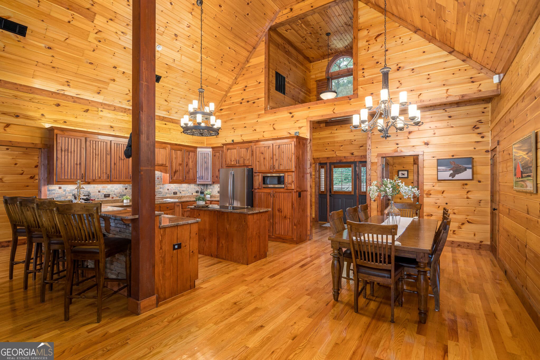 3 bedroom, 2.5 bathroom, 2,922 sq ft cabin,single family residence for sale at 31 High Cliff Road, Jasper, GA 30143 — photo 5