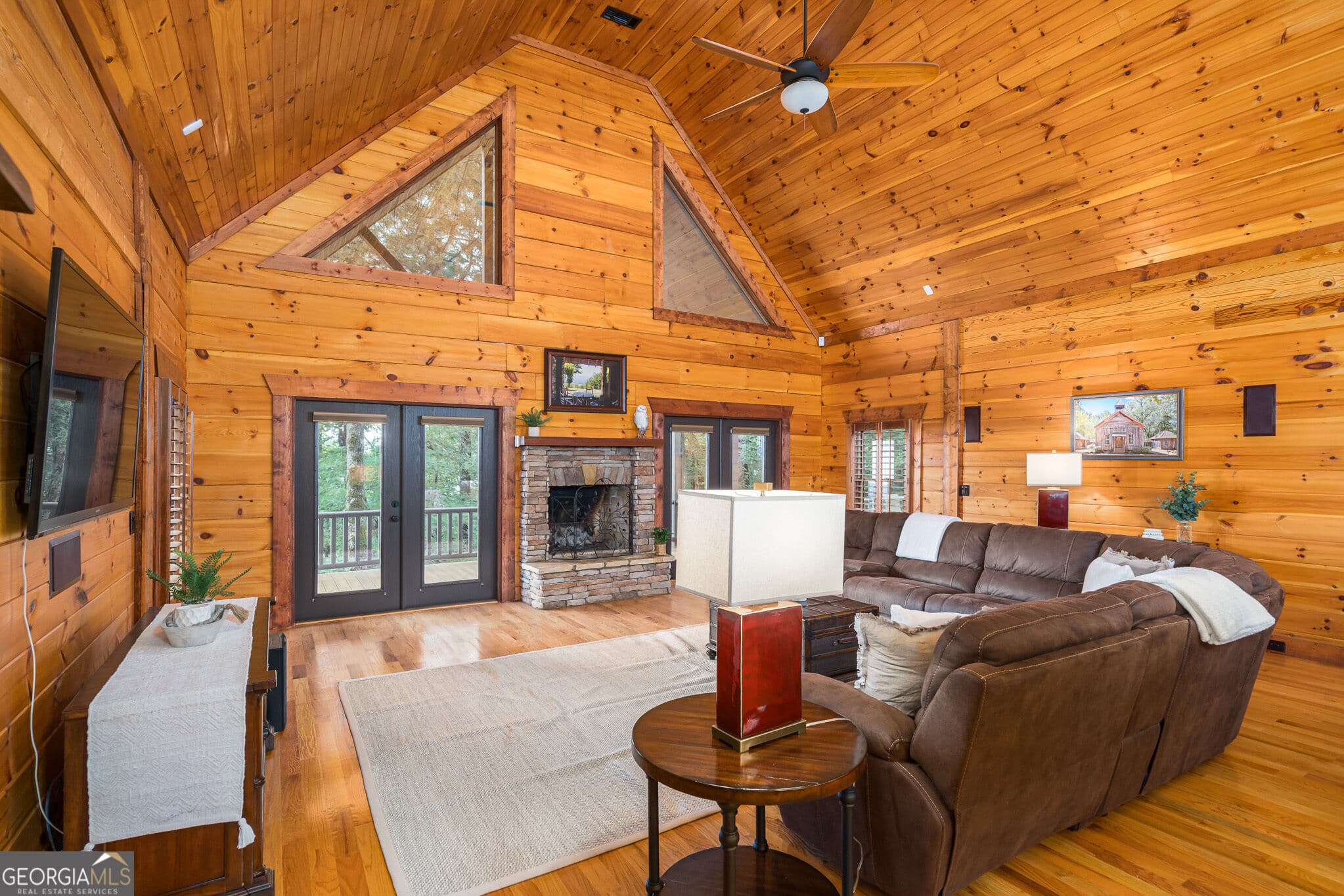 3 bedroom, 2.5 bathroom, 2,922 sq ft cabin,single family residence for sale at 31 High Cliff Road, Jasper, GA 30143 — photo 10