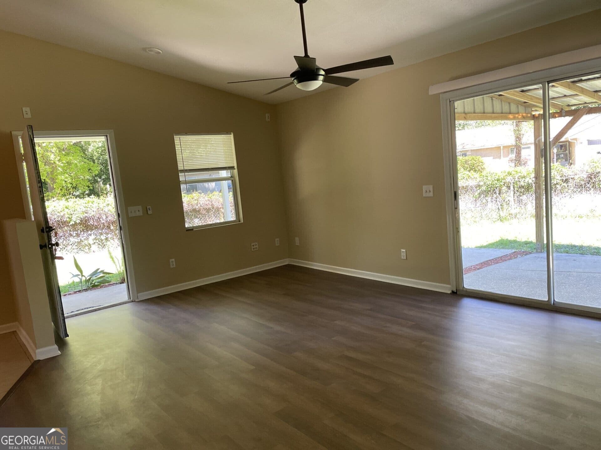 3 bedroom, 2 bathroom, 1,524 sq ft single family residence for sale at 106 Royal Circle, Kingsland, GA 31548 — photo 7