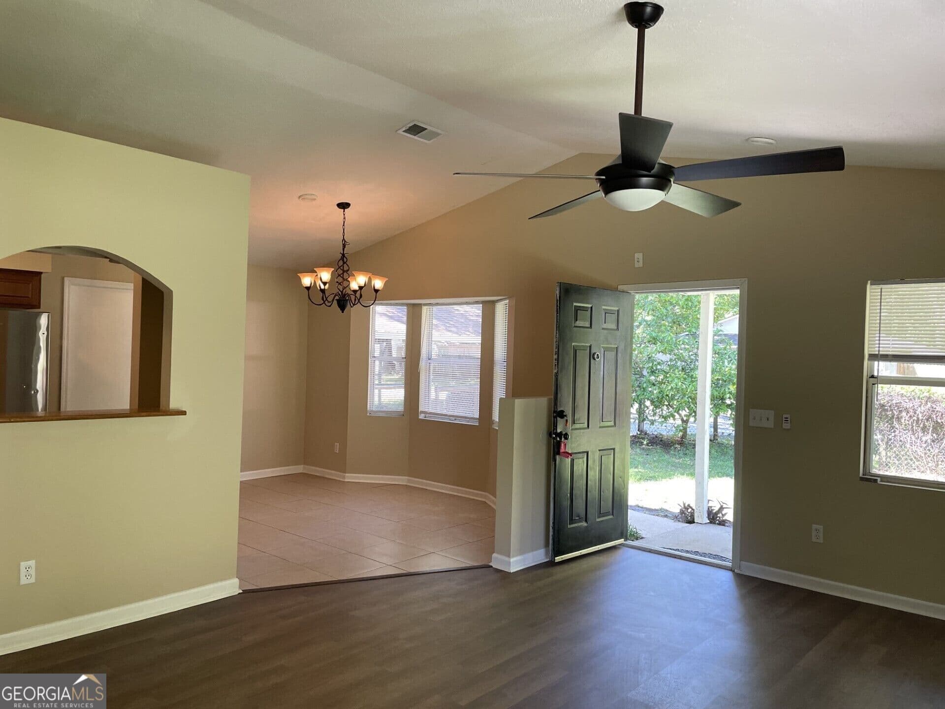 3 bedroom, 2 bathroom, 1,524 sq ft single family residence for sale at 106 Royal Circle, Kingsland, GA 31548 — photo 9