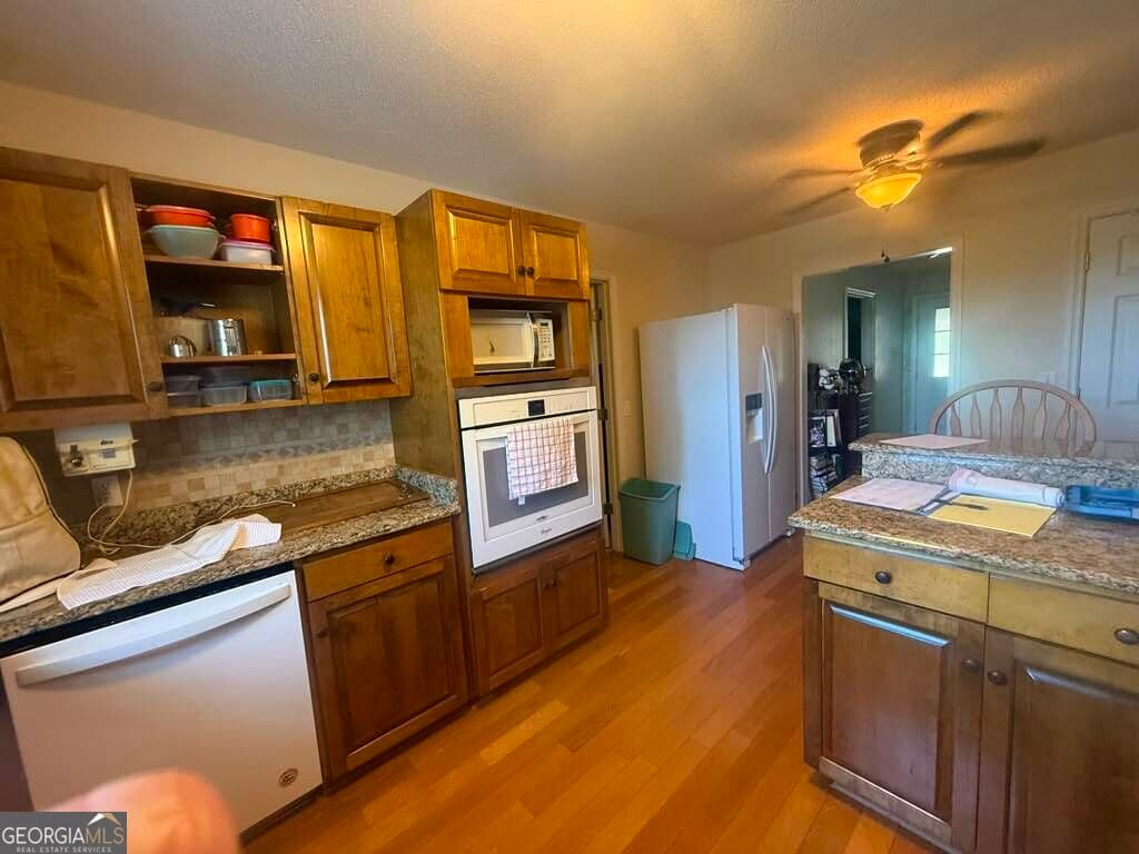 3 bedroom, 3 bathroom, 2,038 sq ft single family residence for sale at 263 Cove Drive, Abbeville, AL 36310 — photo 6