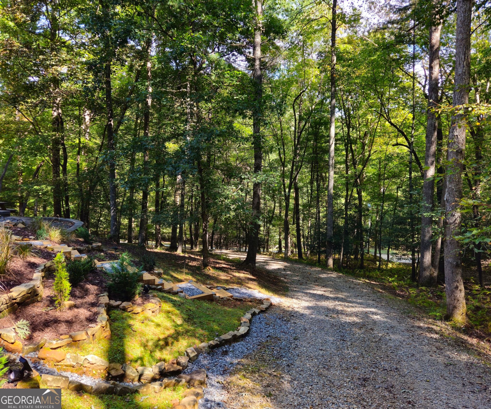 3 bedroom, 3 bathroom, 1,872 sq ft cabin,single family residence for sale at 363 Weeks Creek Road, Blue Ridge, GA 30513 — photo 4