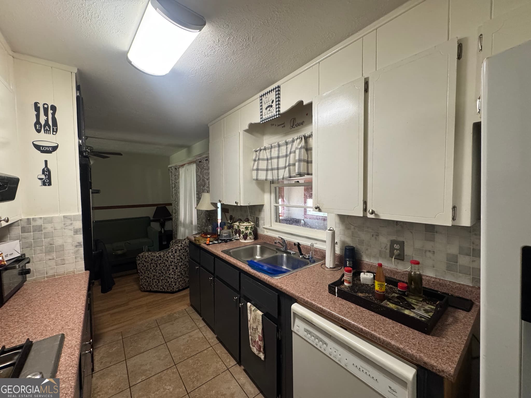4 bedroom, 3 bathroom, 2,982 sq ft single family residence for sale at 558 Old Brent Road, Forsyth, GA 31029 — photo 6
