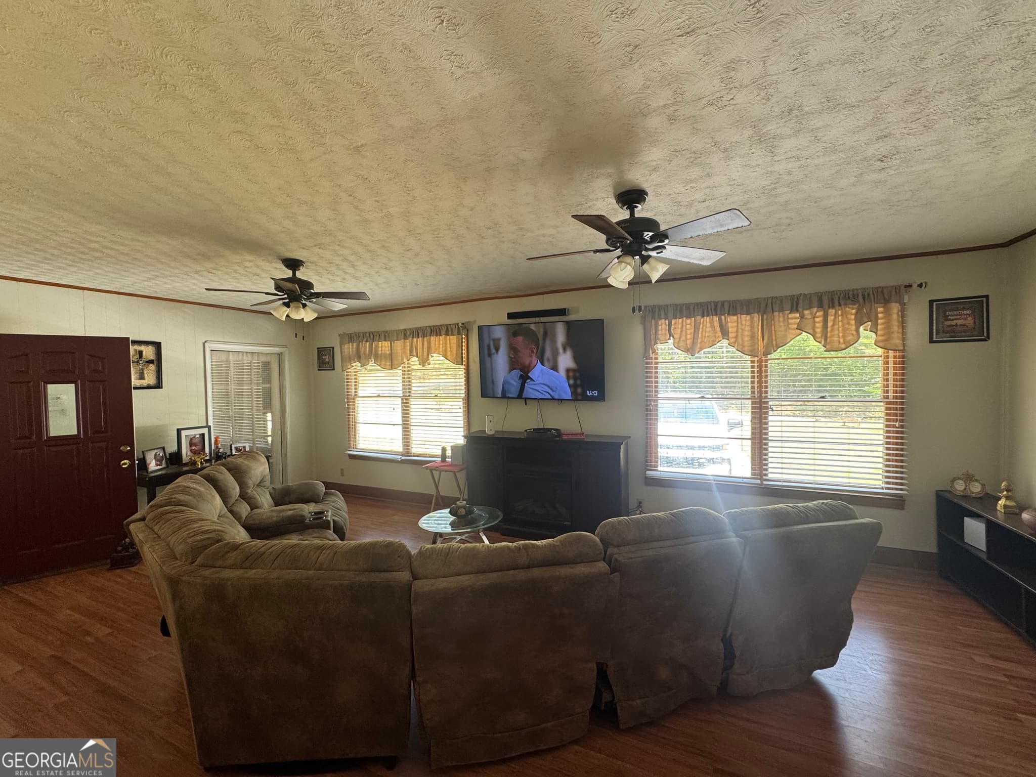4 bedroom, 3 bathroom, 2,982 sq ft single family residence for sale at 558 Old Brent Road, Forsyth, GA 31029 — photo 3