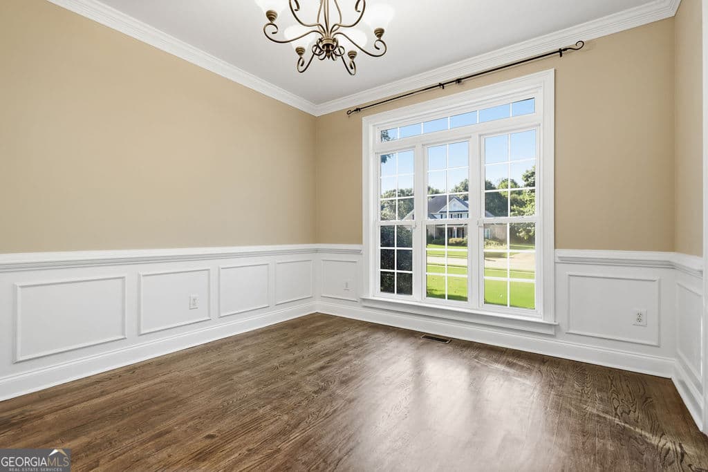 5 bedroom, 4 bathroom, 2,508 sq ft single family residence for sale at 1070 Crabapple Circle, Watkinsville, GA 30677 — photo 4