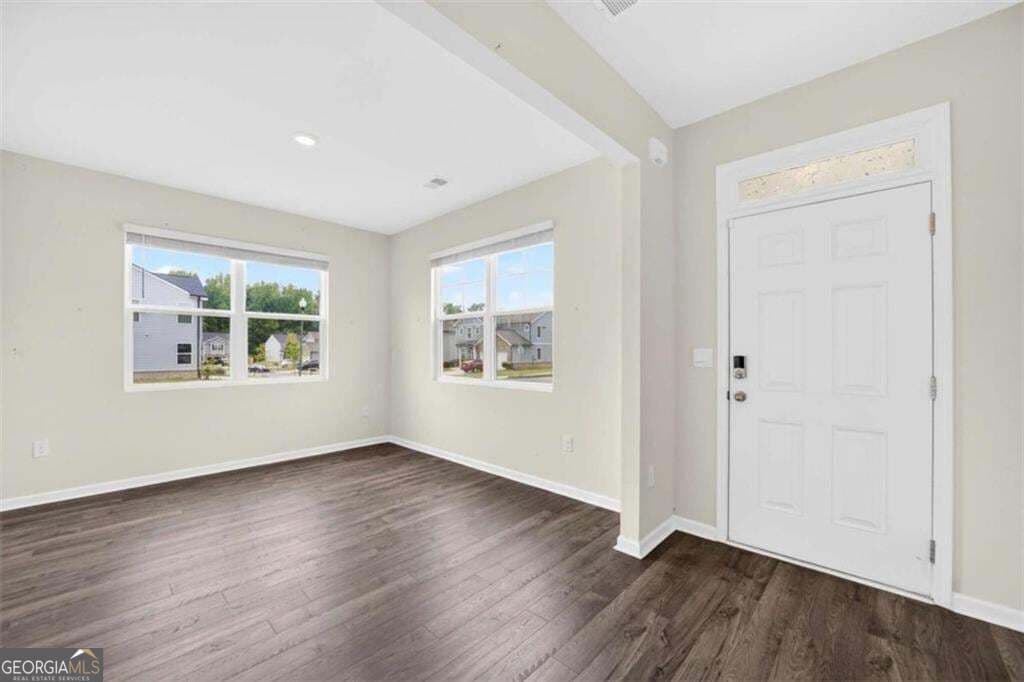 5 bedroom, 3 bathroom, 2,511 sq ft single family residence for sale at 155 Amberjack Trail, Covington, GA 30016 — photo 5