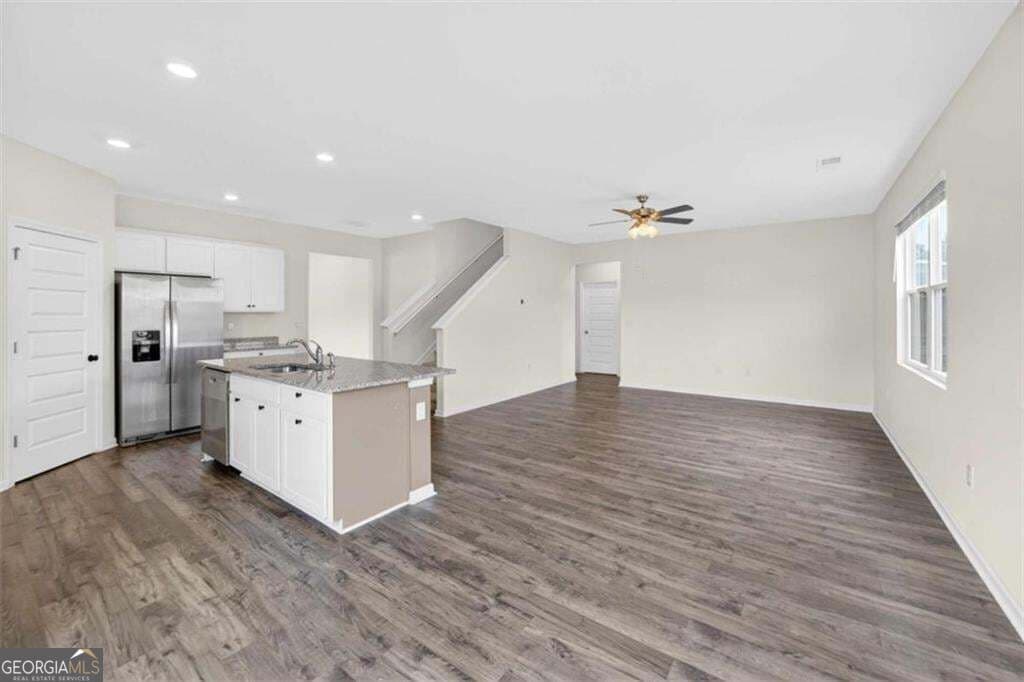 5 bedroom, 3 bathroom, 2,511 sq ft single family residence for sale at 155 Amberjack Trail, Covington, GA 30016 — photo 8