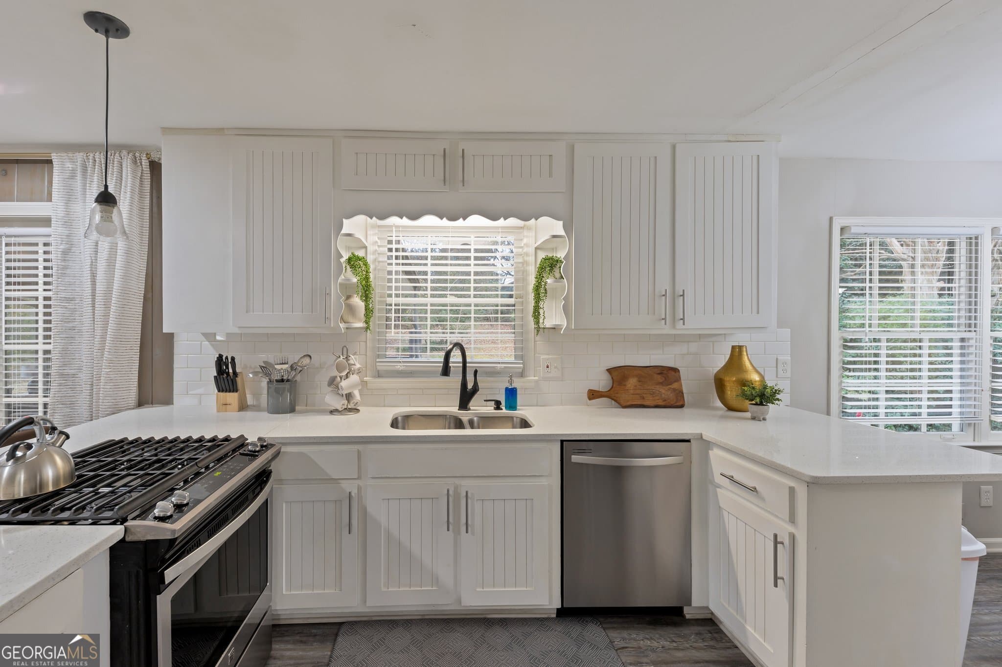 5 bedroom, 2 bathroom, 100 sq ft single family residence for rent at 2984 Blackberry Lane, Marietta, GA 30068 for $6,400 a month — photo 6