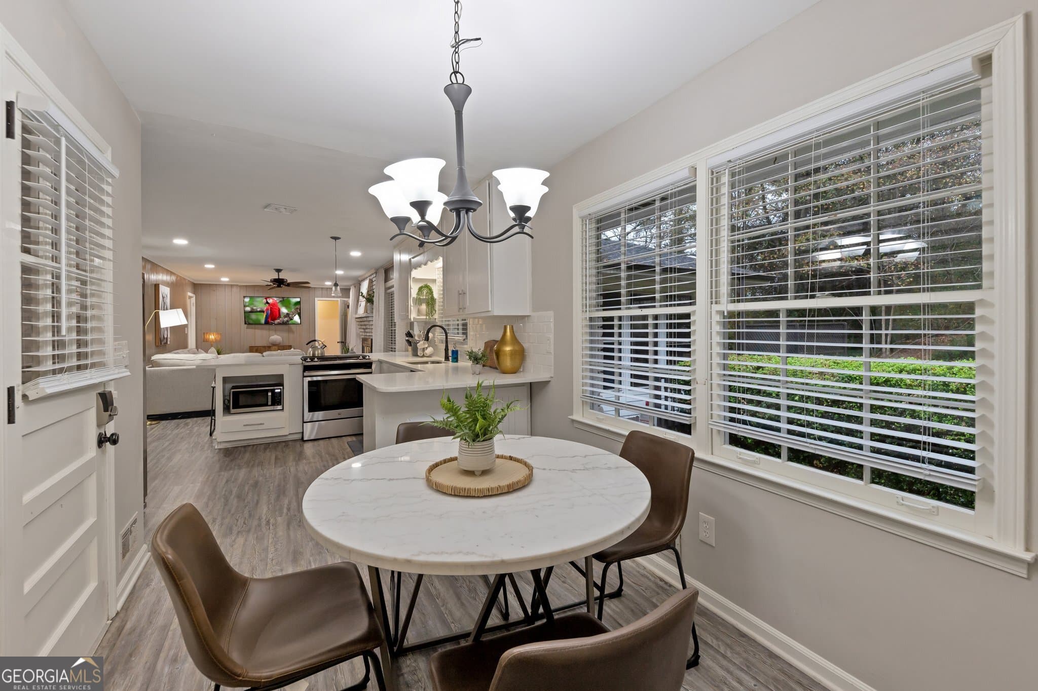 5 bedroom, 2 bathroom, 100 sq ft single family residence for rent at 2984 Blackberry Lane, Marietta, GA 30068 for $6,400 a month — photo 3