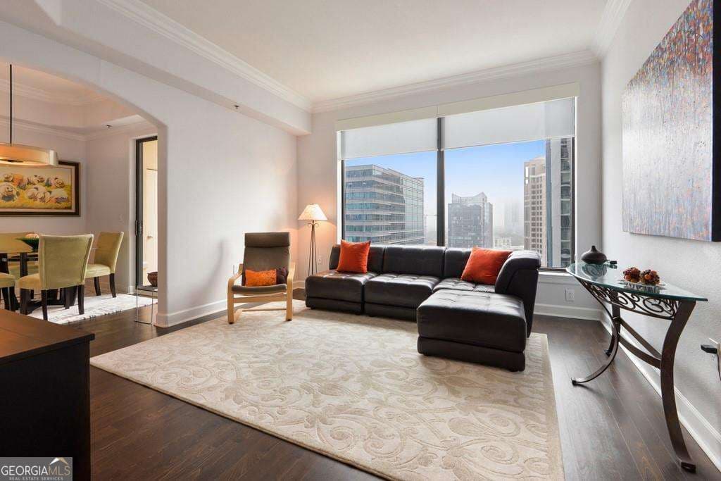 2 bedroom, 2 bathroom, 1,363 sq ft condominium for sale at 3445 Stratford Road 2404, Atlanta, GA 30326 — photo 2