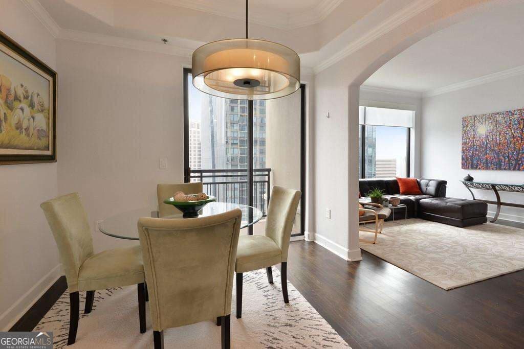 2 bedroom, 2 bathroom, 1,363 sq ft condominium for sale at 3445 Stratford Road 2404, Atlanta, GA 30326 — photo 6