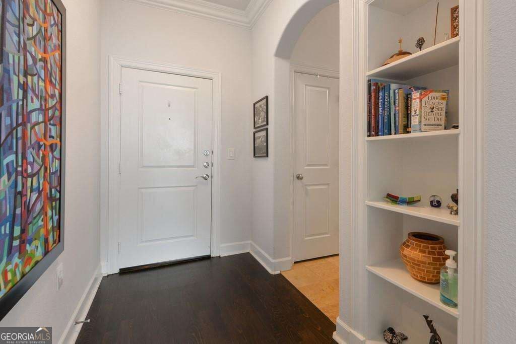 2 bedroom, 2 bathroom, 1,363 sq ft condominium for sale at 3445 Stratford Road 2404, Atlanta, GA 30326 — photo 3