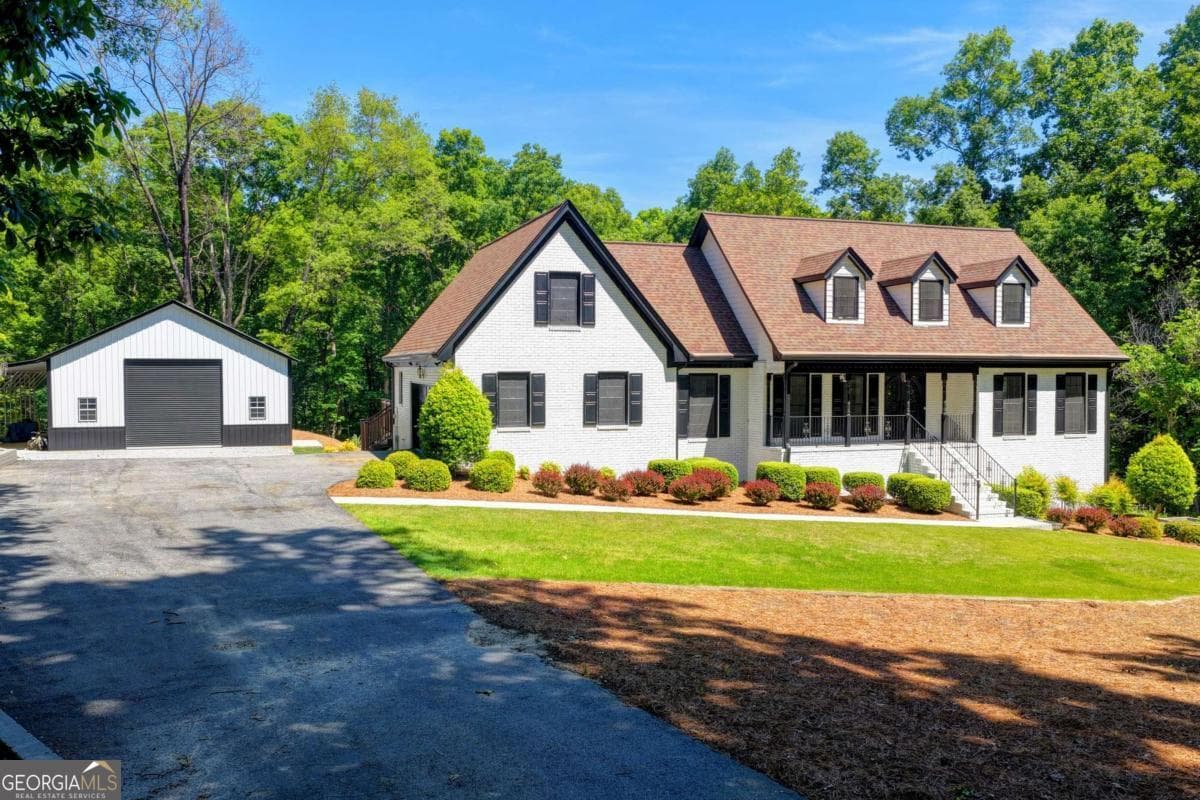 6 bedroom, 5.5 bathroom, 5,398 sq ft single family residence for sale at 1505 Old Fountain Road, Lawrenceville, GA 30043 — photo 8