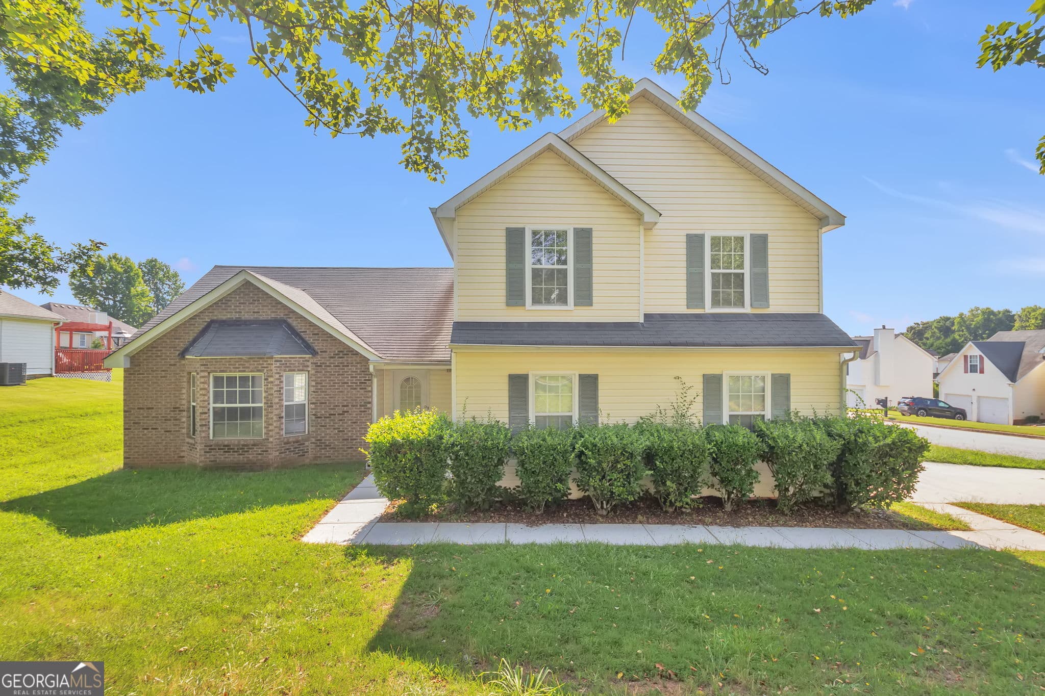 3 bedroom, 2.5 bathroom, 1,709 sq ft single family residence for rent at 10744 Misty Meadows Court, Hampton, GA 30228 for $1,795 a month — photo 1 of 1