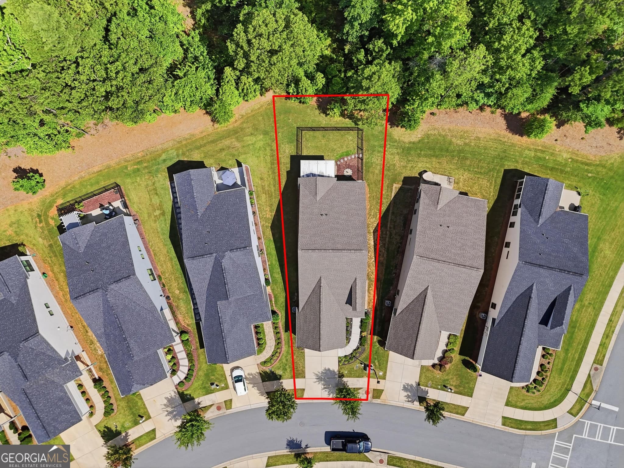 2 bedroom, 2 bathroom, 1,596 sq ft single family residence for sale at 5946 Rollingwood Way, Hoschton, GA 30548 — photo 2