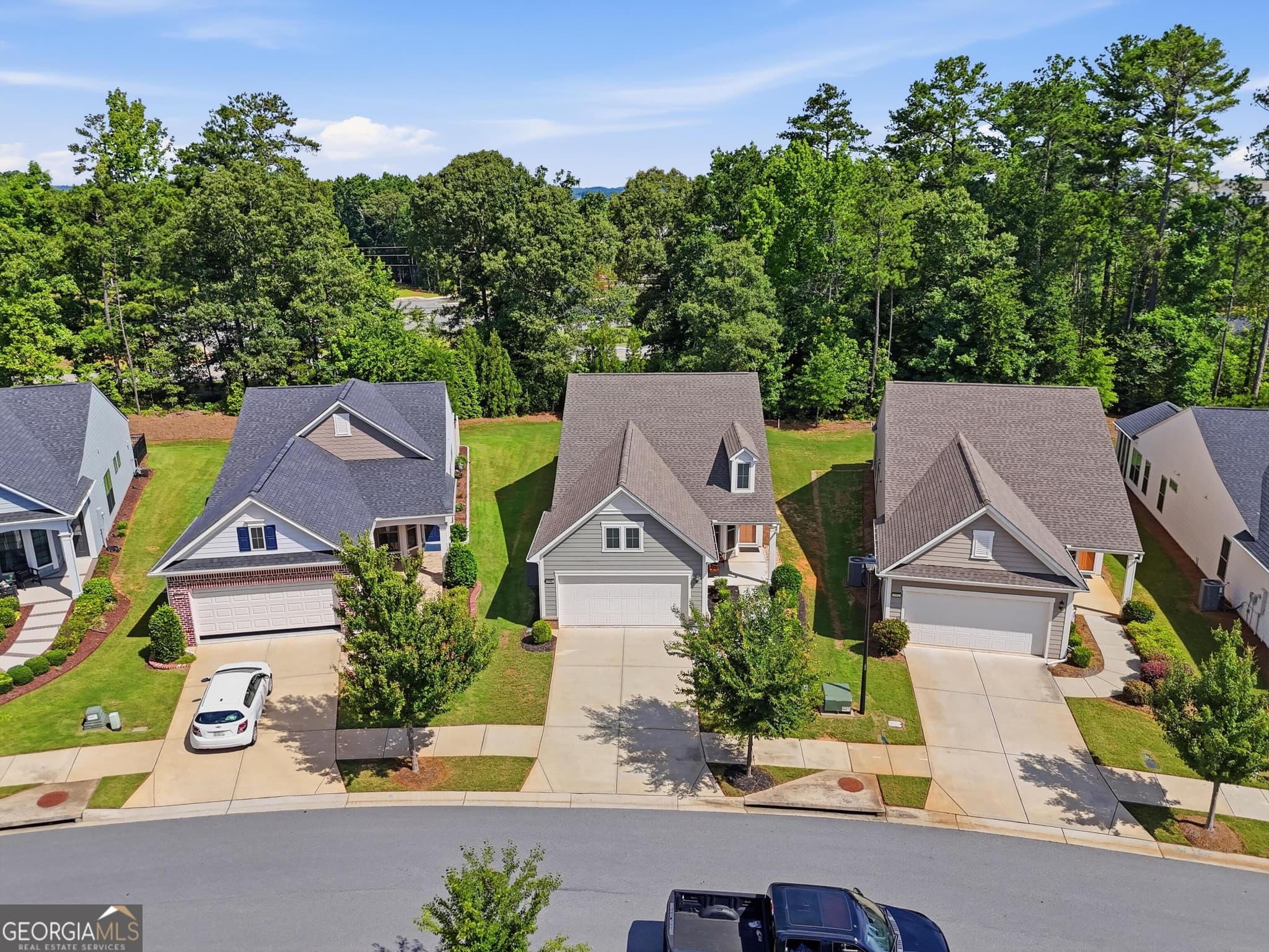 2 bedroom, 2 bathroom, 1,596 sq ft single family residence for sale at 5946 Rollingwood Way, Hoschton, GA 30548