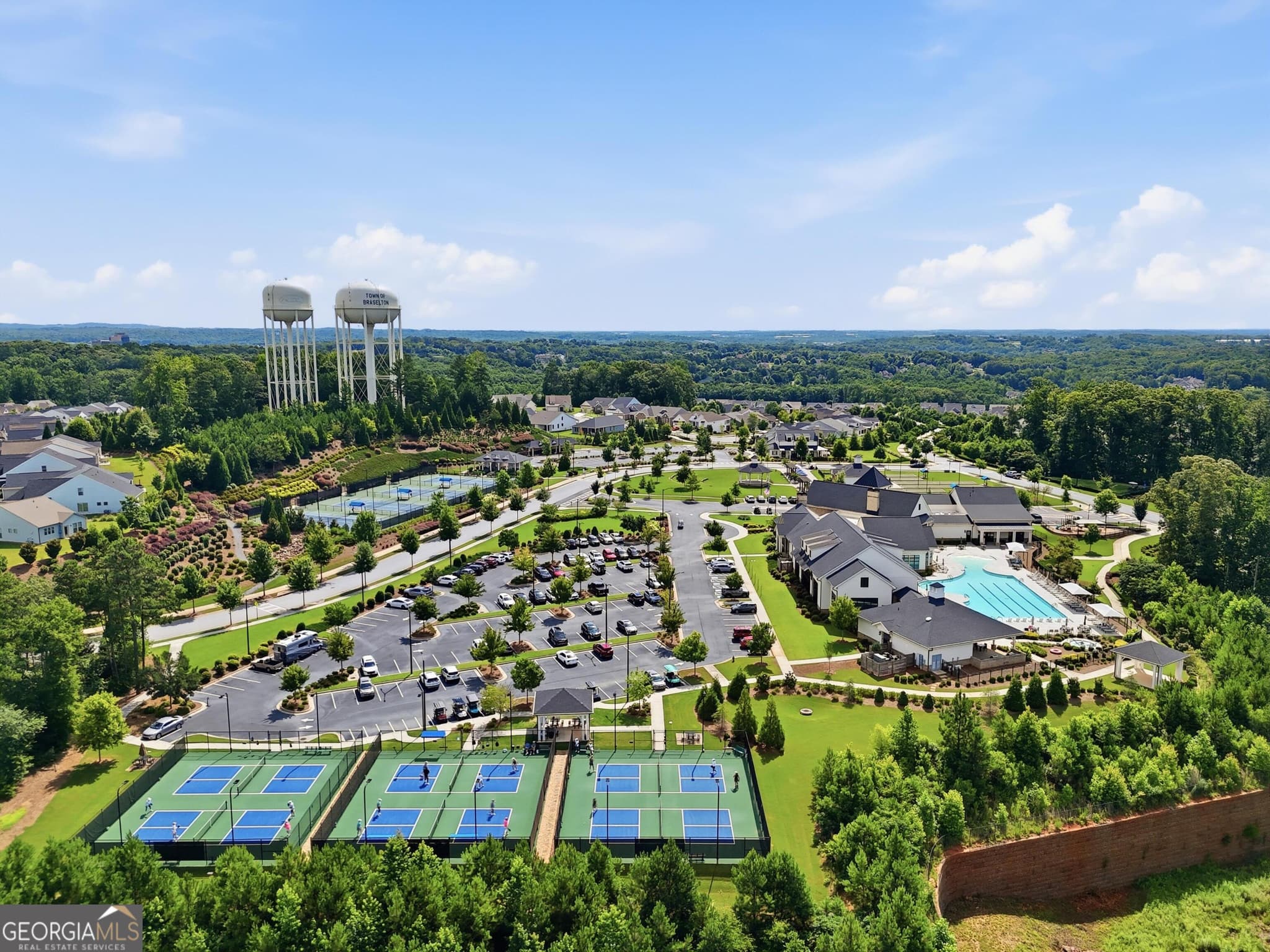 2 bedroom, 2 bathroom, 1,596 sq ft single family residence for sale at 5946 Rollingwood Way, Hoschton, GA 30548 — photo 4