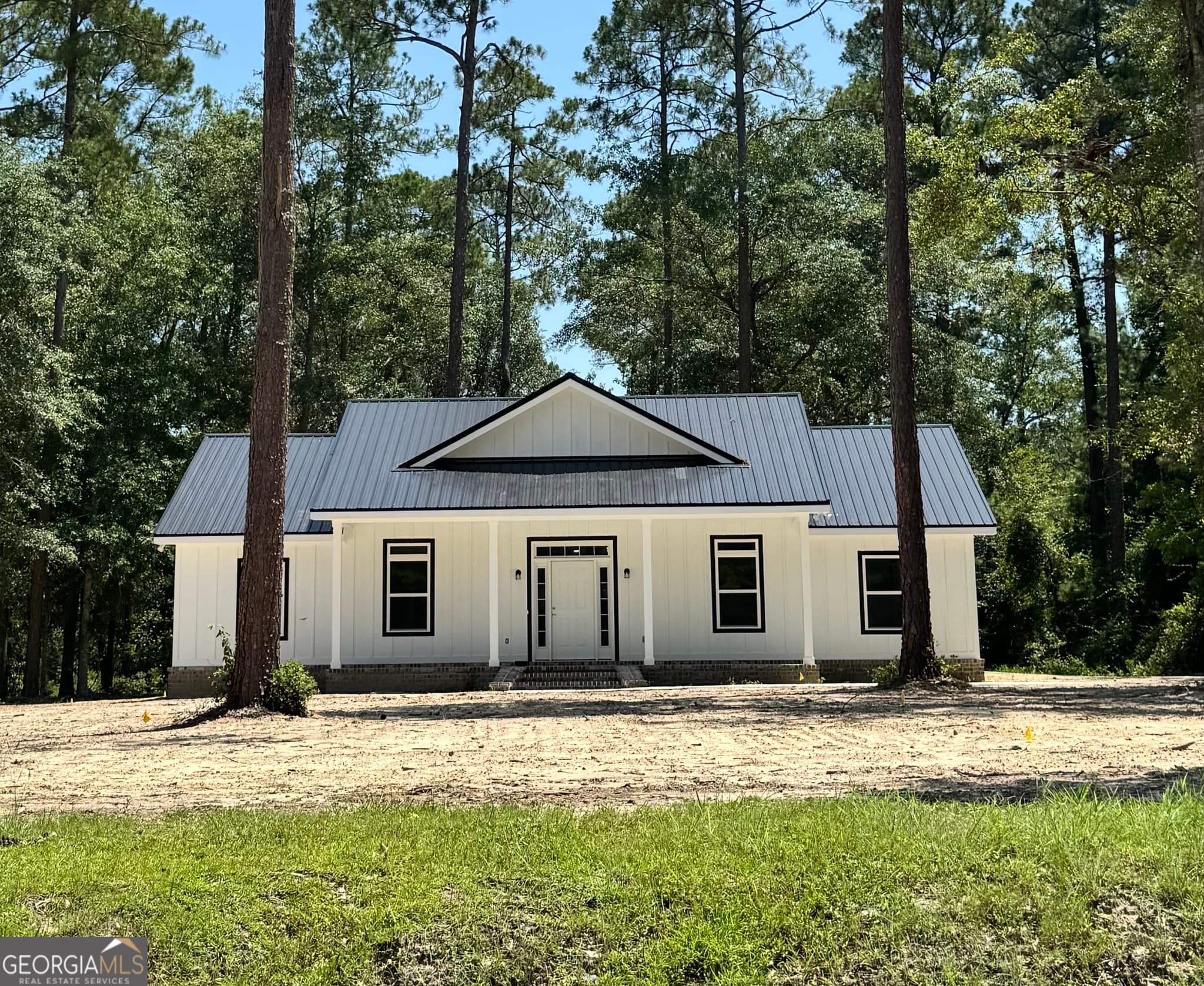 3 bedroom, 2.5 bathroom, 1,600 sq ft single family residence sold at 308 Old Metter Highway, Claxton, GA 30417