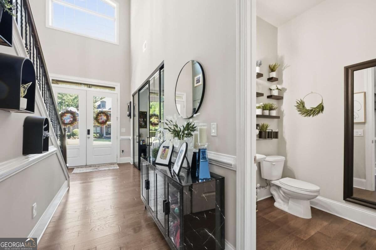 5 bedroom, 4.5 bathroom, 4,178 sq ft single family residence for sale at 2139 Calverton Lane, Atlanta, GA 30331 — photo 8